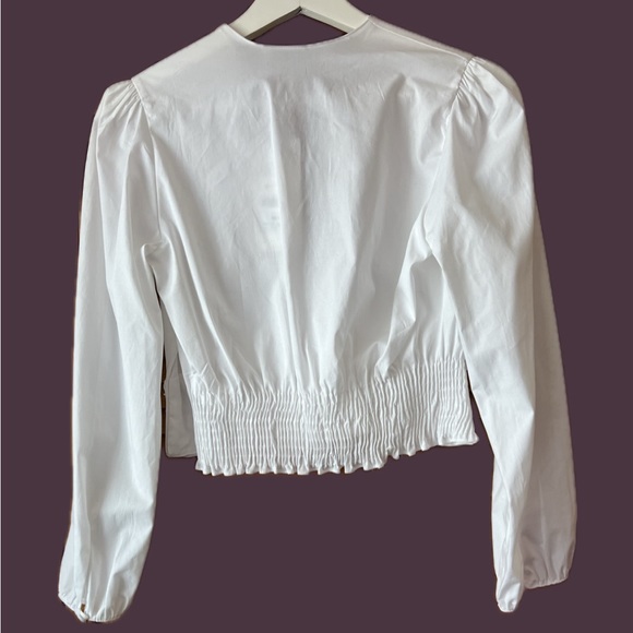 ZARA - Poplin low v-neck crop top - Picture 2 of 3